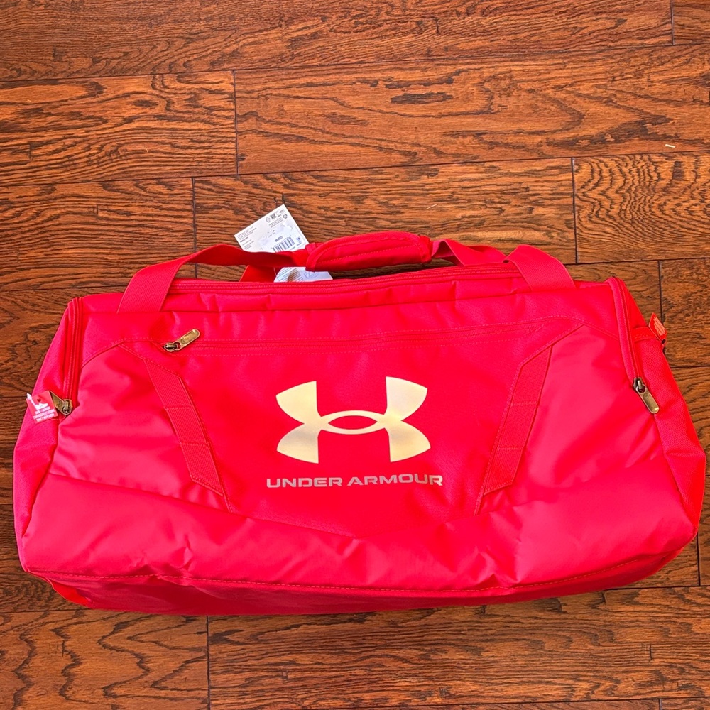 Under Armour Scarlet Sports Bag